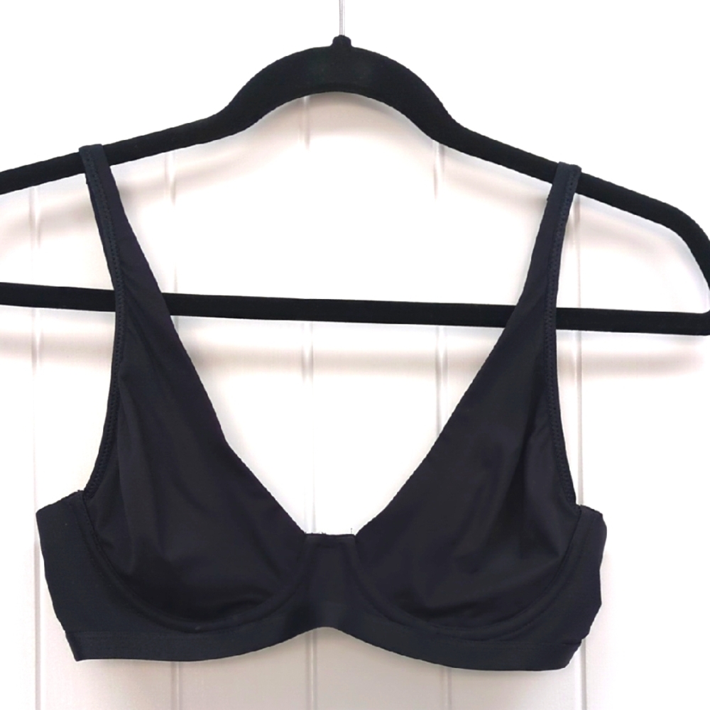 NWOT b.tempt'd by Wacoal Classic Black Underwire Bra